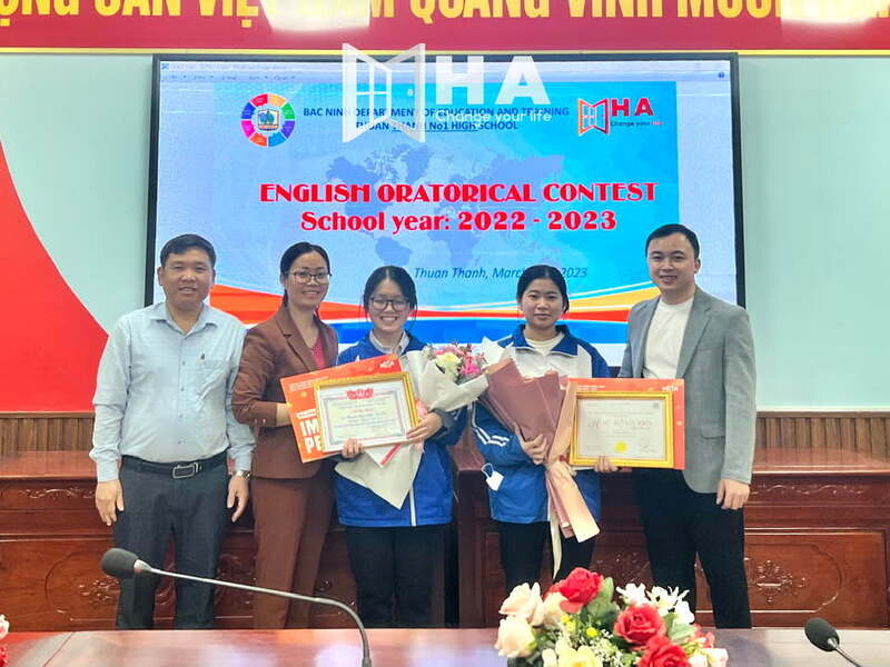 Hội thi hùng biện tiếng anh cấp trường THPT Thuận Thành 1