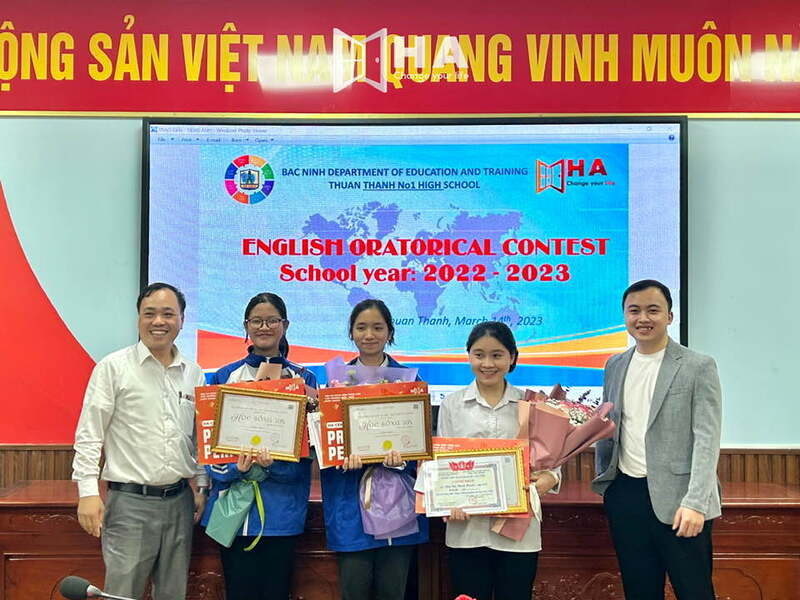 Hội thi hùng biện tiếng anh cấp trường THPT Thuận Thành 1