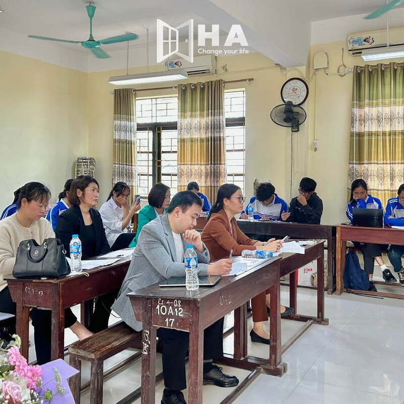 Hội thi hùng biện tiếng anh cấp trường THPT Thuận Thành 1