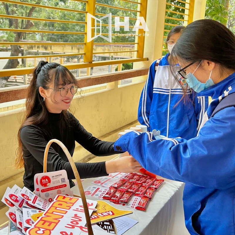 Hội thi hùng biện tiếng anh cấp trường THPT Thuận Thành 1